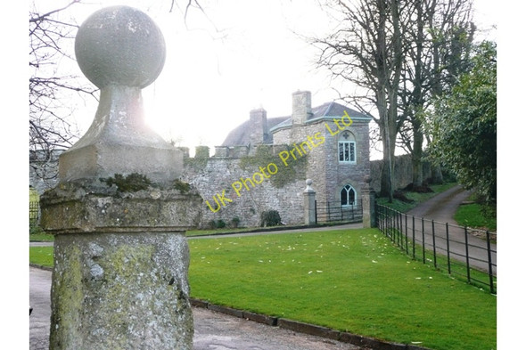 Photo 6"x4" Entrance to Clearwell Castle Clements End c2008