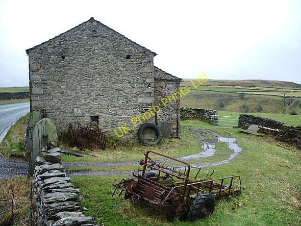 Photo 6"x4" New Barn Helwith Bridge c2008