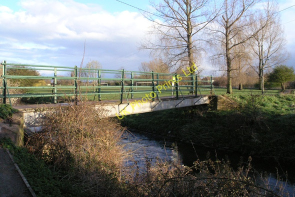 Photo 6"x4" Footbridge over the Erewash Long Eaton c2008