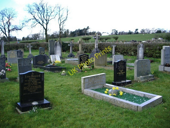 Photo 6"x4" St Catherine's Church, West Bradford, Graveyard West Bradford c2008