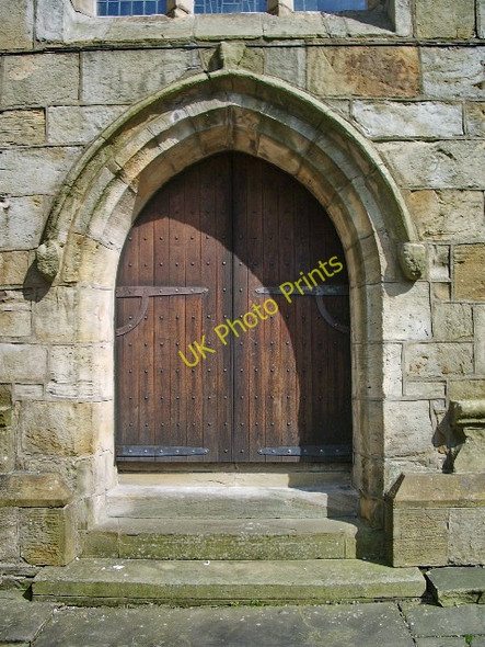 Photo 6"x4" The Parish Church of St Peter, Burnley, Doorway Burnley c2008