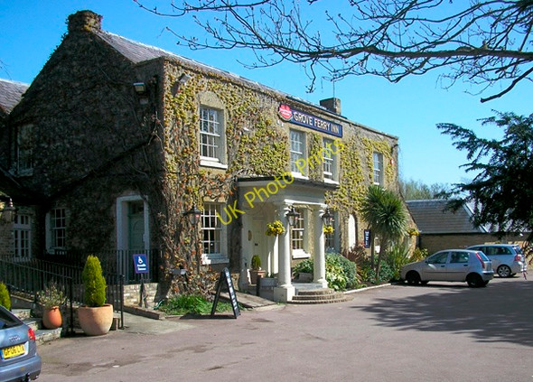 Photo 6"x4" The Grove Ferry Inn Wall End\/TR2363 c2008