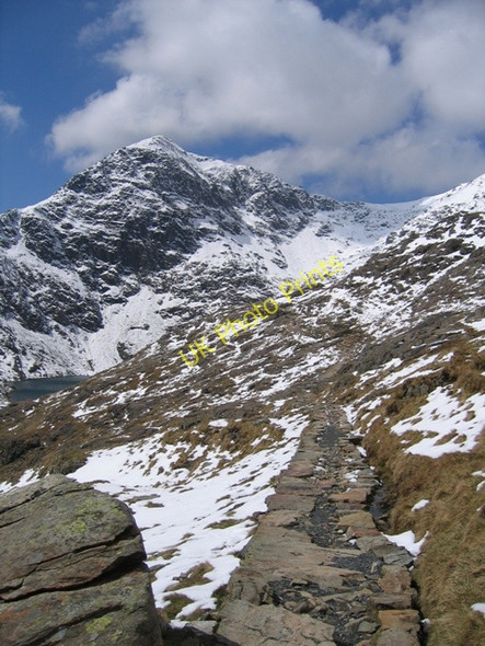 Photo 6"x4" A walk up the Pyg track - a narrow path Gwastadnant c2008