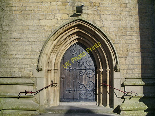 Photo 6"x4" St Mary's RC Church, Burnley, Doorway Burnley c2008