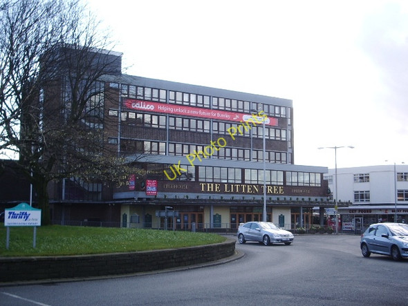 Photo 6"x4" The Litten Tree, Yorkshire Street, Burnley Burnley c2008