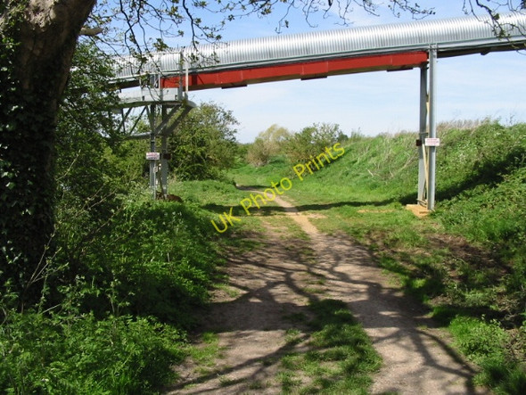 Photo 6"x4" Covered conveyer belt over the Stour Valley Walk Horton\/TR1155 c2008