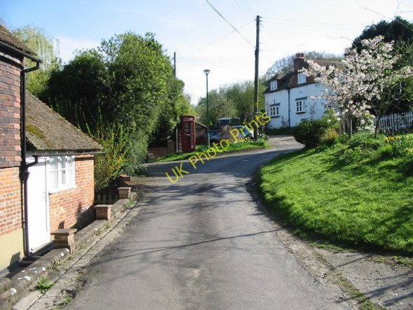 Photo 6"x4" Crundale village Crundale\/TR0749 c2008
