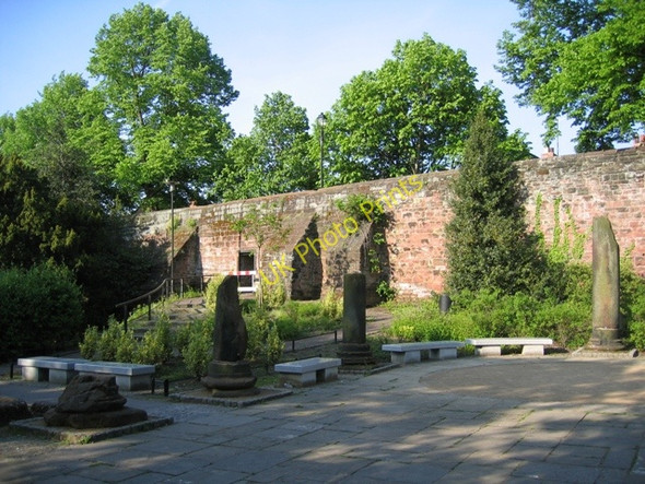 Photo 6"x4" The city walls from the Roman Garden Chester c2008