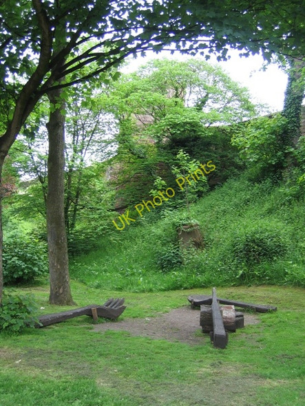 Photo 6"x4" Knife, fork and spoon sculpture by the Northgate locks Chester c2008