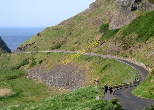 Photo 6"x4" Road to the Giant's Causeway [1] Portballintrae c2008