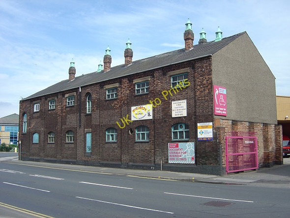 Photo 6"x4" Strange building on Meadow Lane West Bridgford c2008