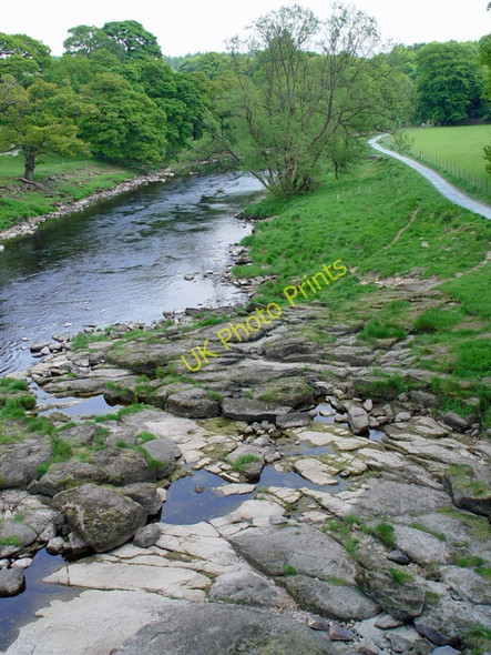 Photo 6"x4" River Wharfe from the aqueduct Drebley c2008