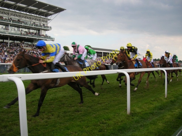Photo 6"x4" Approaching the winning post York\/SE5951 c2008