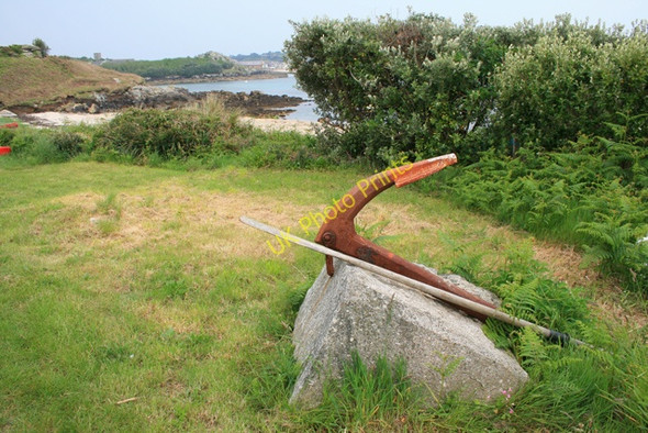 Photo 6"x4" Single-Armed Anchor near Porth Loo Hugh Town c2008