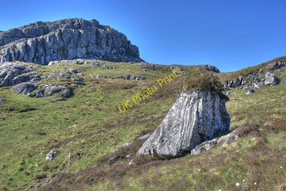 Photo 6"x4" Heather Topped Boulder Kinloid\/Ceann an Leothaid c2008