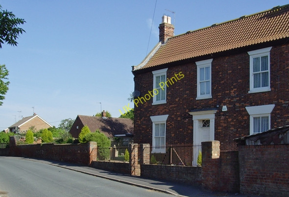 Photo 6"x4" Main Street, Wawne Wawne c2008