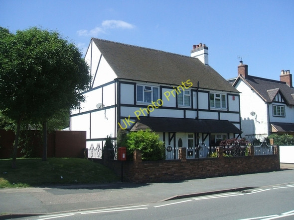 Photo 6"x4" The Old Post Office Hobble End c2008