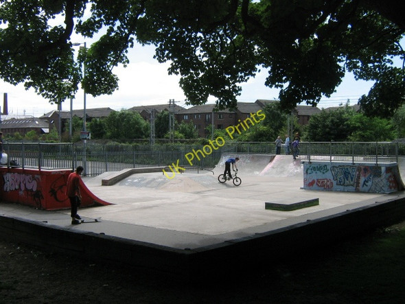Photo 6"x4" Skate Park, Devonshire Walk Car Park Carlisle c2008