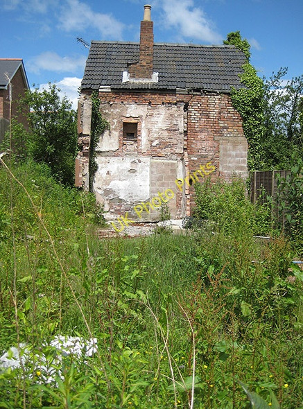 Photo 6"x4" In need of some TLC Milkwall c2008