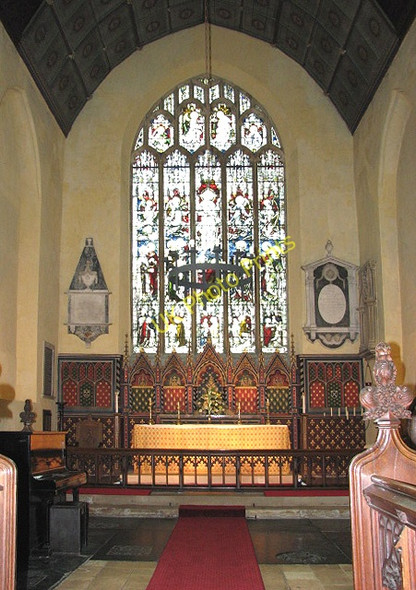 Photo 6"x4" The church of SS Andrew & Peter - chancel Blofield c2007