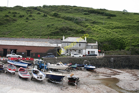 Photo 6"x4" St Endellion: Port Gaverne cellars Port Gaverne c2008