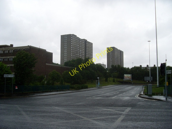 Photo 6"x4" Springburn Road looking to Sighthill flats Glasgow c2008