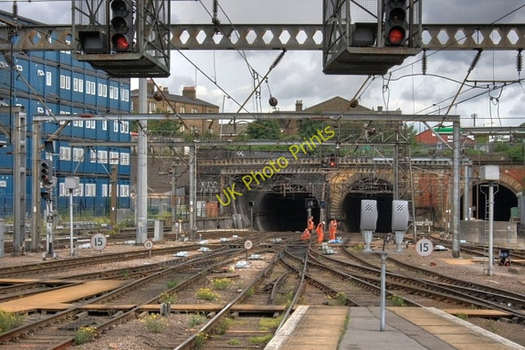 Photo 6"x4" Tunnel Entrance, Kings Cross London c2008