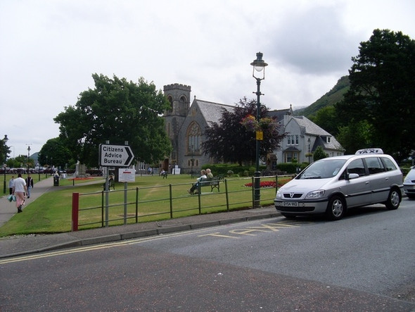 Photo 6"x4" Episcopal Church Fort William\/An Gearasdan c2008