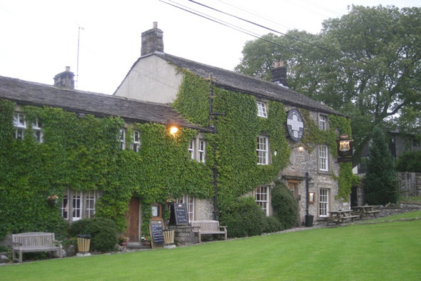 Photo 6"x4" Lister Arms Malham\/SD9062 c2008