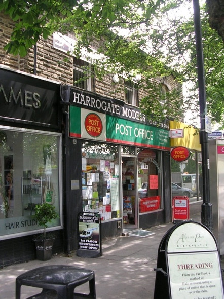 Photo 6"x4" Oatlands Mount Post Office - Leeds Road Harrogate c2008