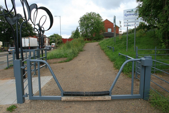 Photo 6"x4" Cycleway Gate Hindley\/SD6204 c2008