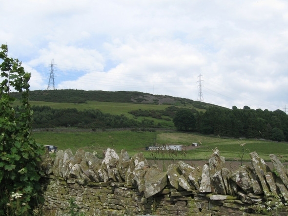 Photo 6"x4" Farmland, buildings, Scotson Hill beyond Bonnyton\/NO3338 c2008