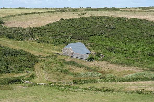 Photo 6"x4" Malborough: barn at East Soar Combe\/SX7138 c2008