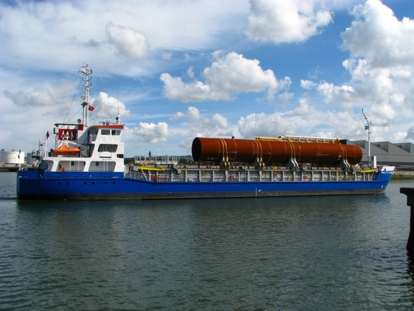 Photo 6"x4" The 'Baltic Carrier' arriving in Belfast [2] Belfast c2008