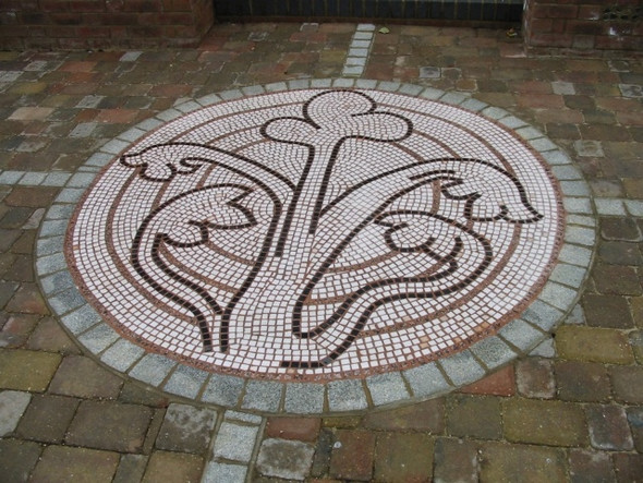 Photo 6"x4" Mosaic of the trefoil flower, the centre piece of the new Parade Buttsole c2008
