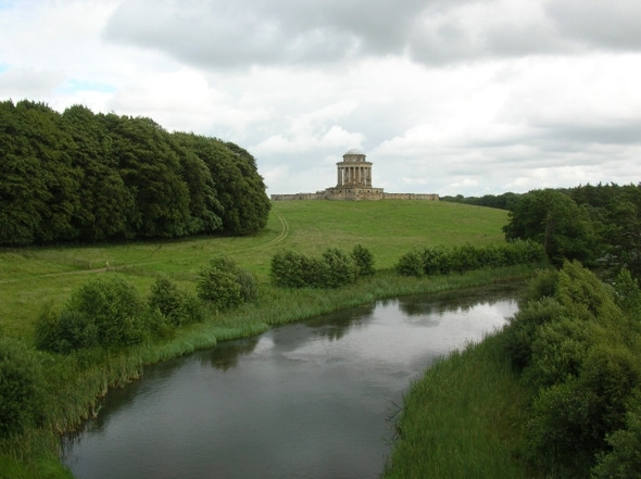 Photo 6"x4" Mausoleum from New Bridge Welburn\/SE7267 c2008