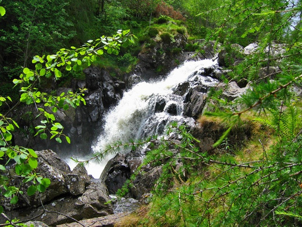Photo 6"x4" Linn of Muick Linn of Muick (Waterfall) c2008