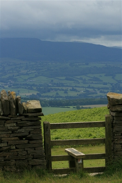 Photo 6"x4" Towards the Black Mountains from The Roundabout Llanbedr\/SO1446 c2008