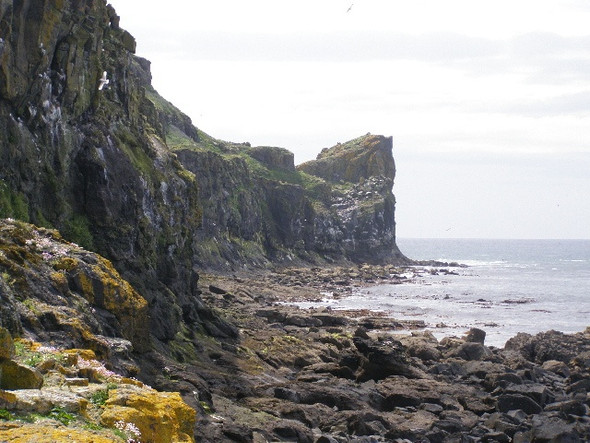 Photo 6"x4" Cliffs at Lunga Sgeir a' Chaisteil c2008
