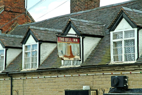Photo 6"x4" The Bell Inn sign, 8 Lower Street Cleobury Mortimer c2008