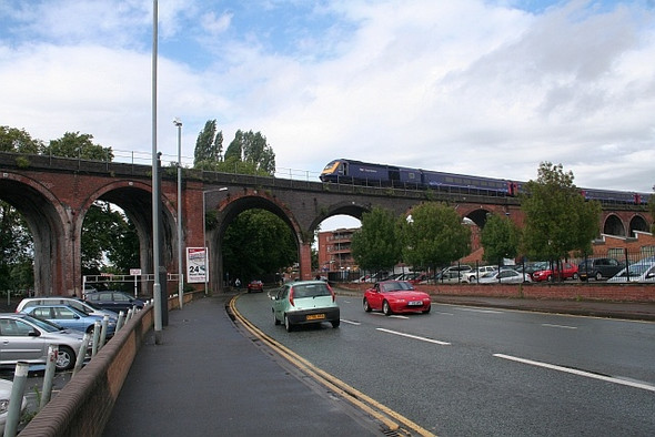 Photo 6"x4" Railway viaduct, Worcester Worcester c2008