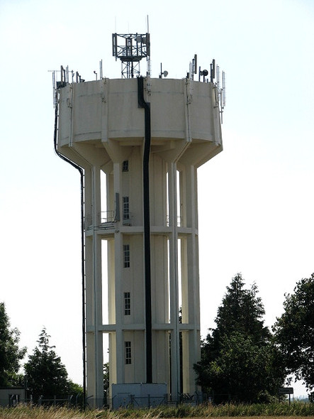 Photo 6"x4" The water tower by Bintree Bintree c2008