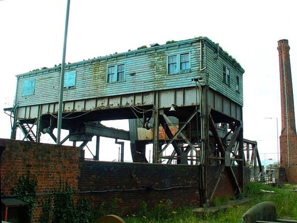 Photo 6"x4" Bridge house, Stanley Dock lift bridge Bootle\/SJ3394 c2008
