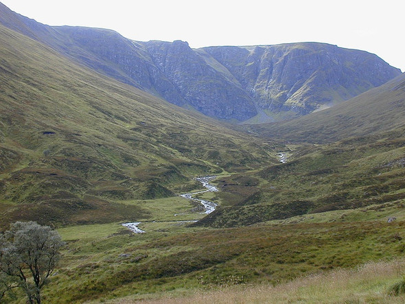 Photo 6"x4" Coire Ardair Aberarder c2002