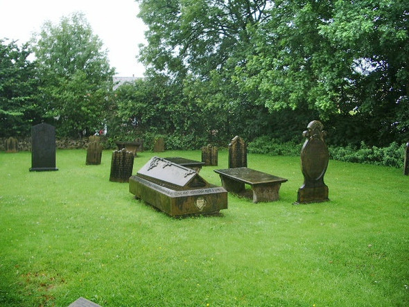 Photo 6"x4" Newchurch Parish Church, Culcheth, Graveyard Culcheth c2008