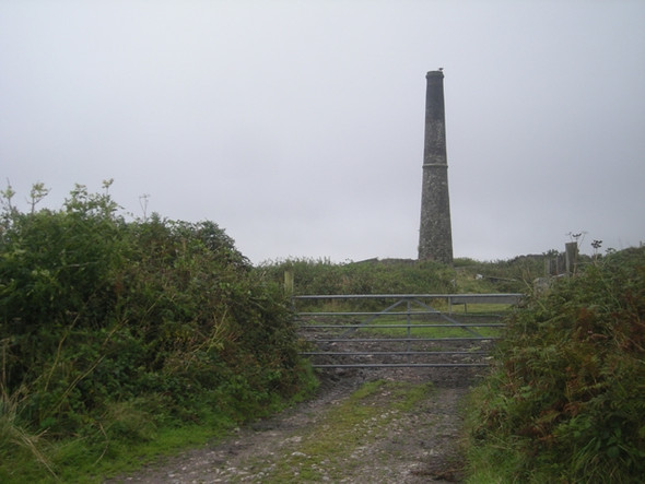 Photo 6"x4" Just another old Cornish chimney Kelynack c2008