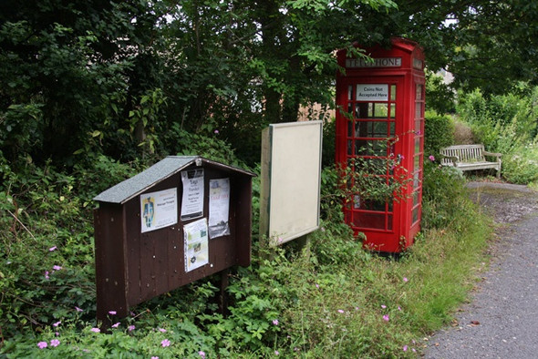 Photo 6"x4" Briningham Bus Stop Briningham c2008