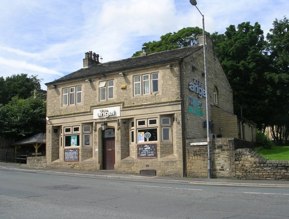 Photo 6"x4" The Angel - Longwood Road, Paddock Huddersfield c2008