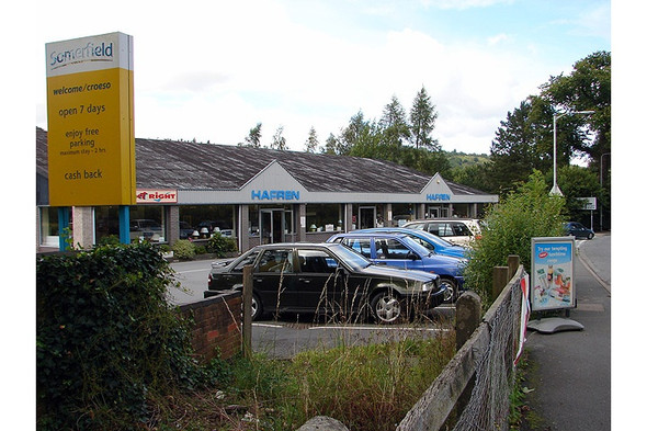 Photo 6"x4" Hafren Furnishing Store, Llanidloes Llanidloes c2008
