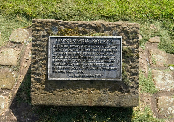 Photo 6"x4" George Orwell Plaque Wigan c2007